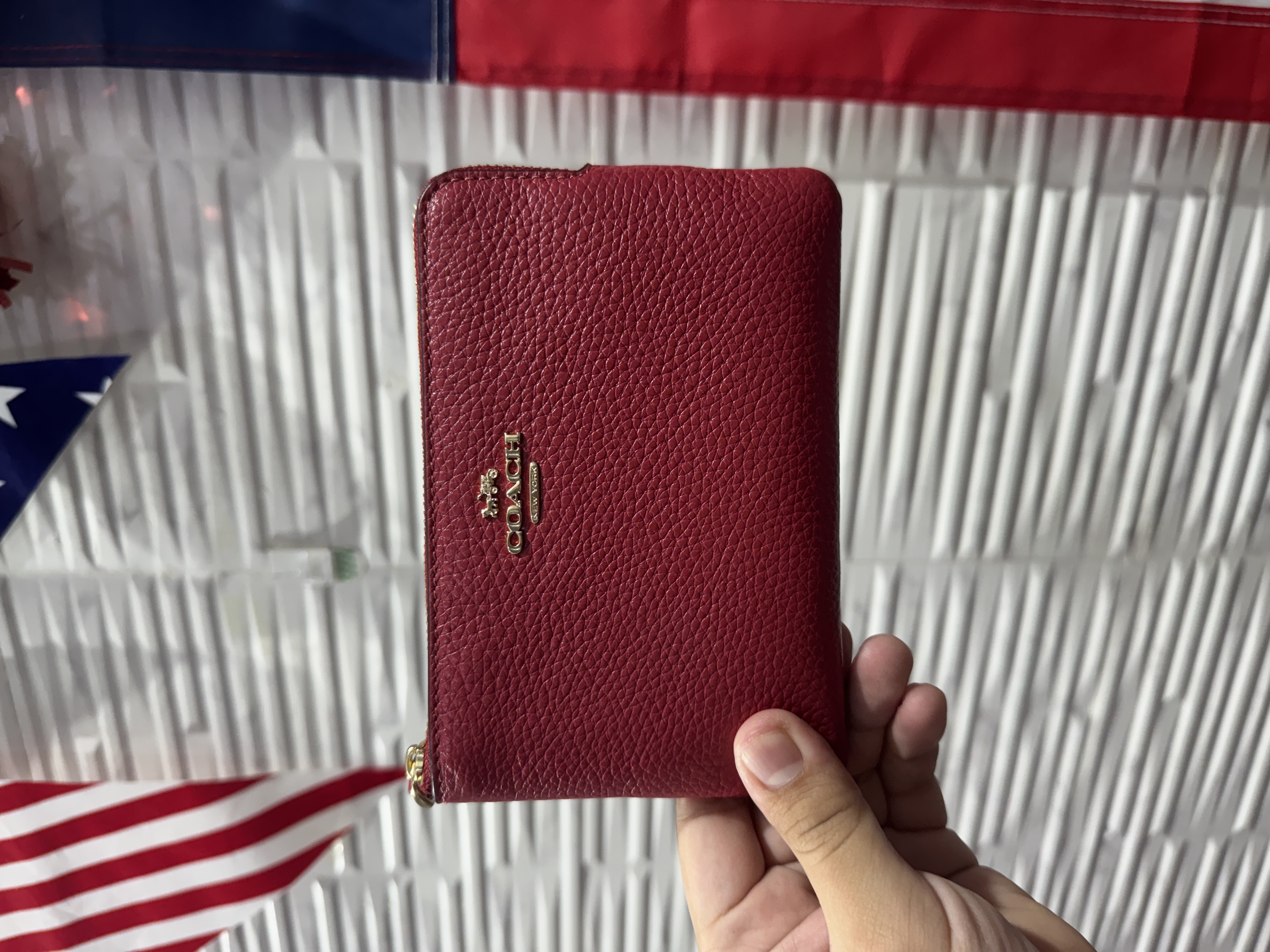 Muñequera Coach Roja